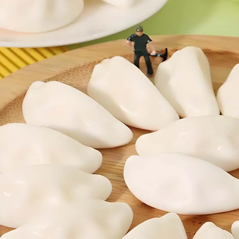 Bonumii Gummi/Sour Sandy Crispy Gummy، نكهة العنب، 2.54 أونصة (72 جم) * 2 عبوة، علكة على شكل جبنة، حلوى لطيفة