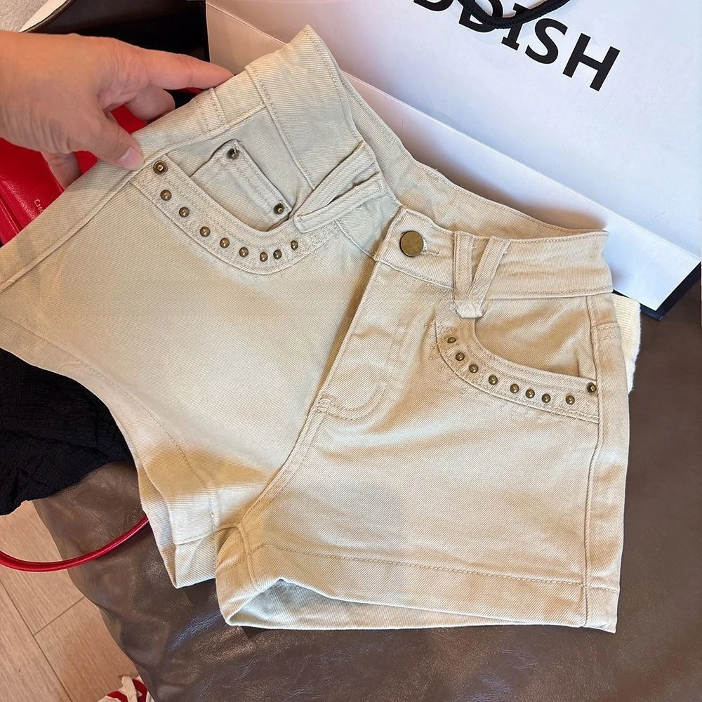 

2026 Summer Apricot Spice Girls High Waist Rivet Denim Shorts Women's Skinny A-shaped Slim-fit Design Hot Pants