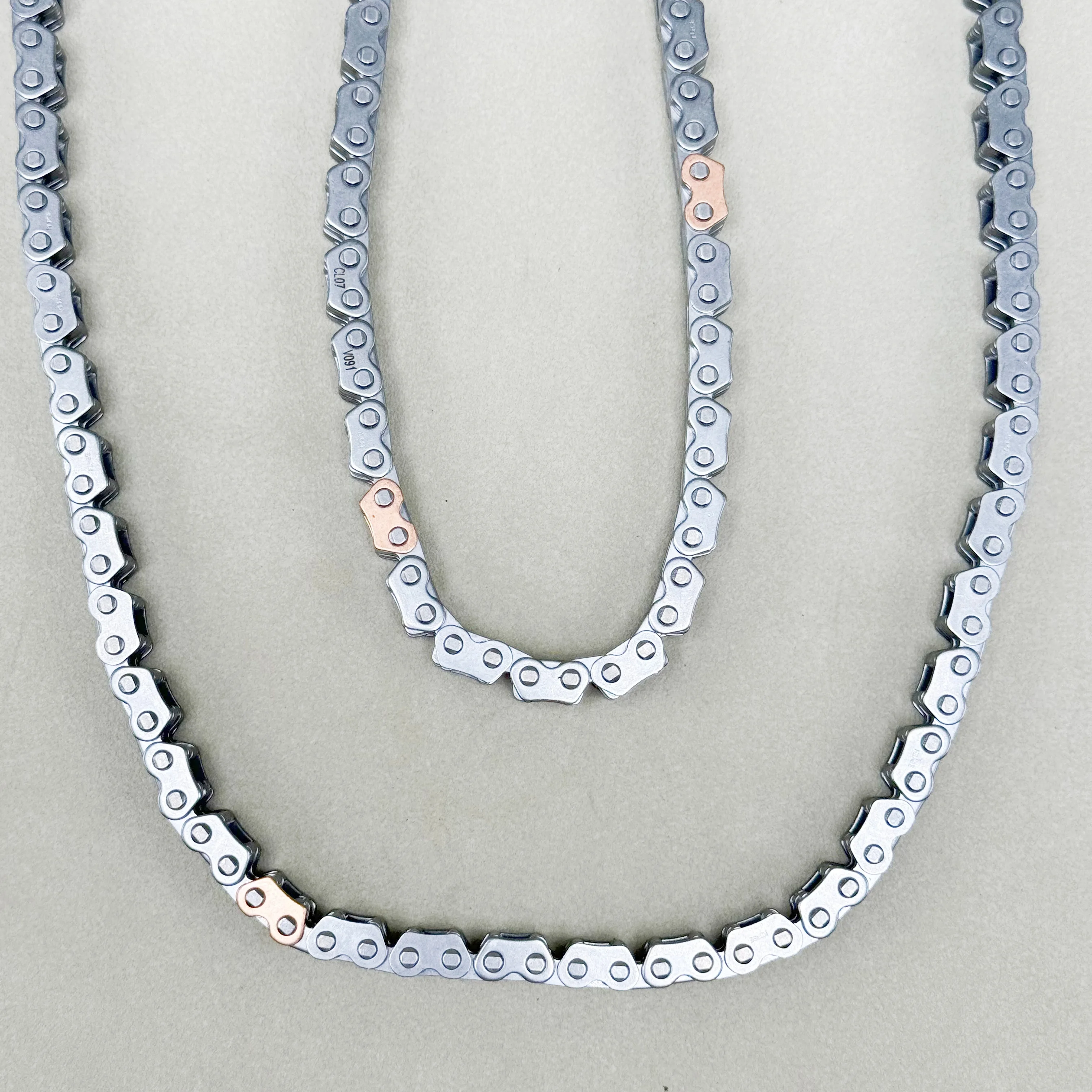 オートメタルタイミングチェーン 06K109158CD 06K109158 EA888 1.8T 2.0T CC、タイロン、タラゴン、タヴァスカン、マゴタン、コディアック、ハオルイ用 06K 109 158 C