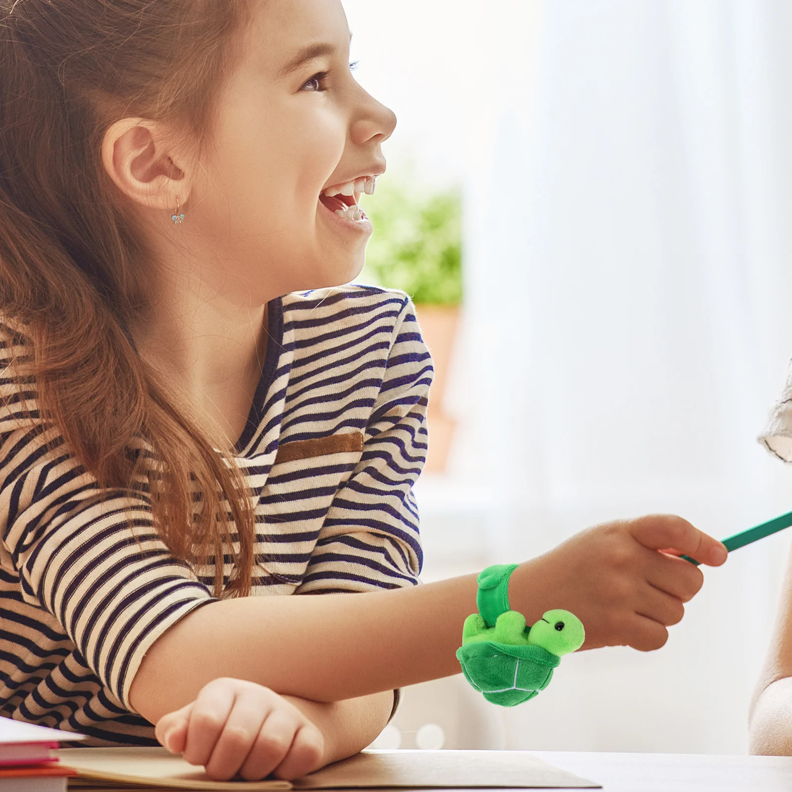 Anillo de felpa, juguetes para niños pequeños, pulsera de bofetada de animales, pulseras instantáneas para niños, bandas surtidas