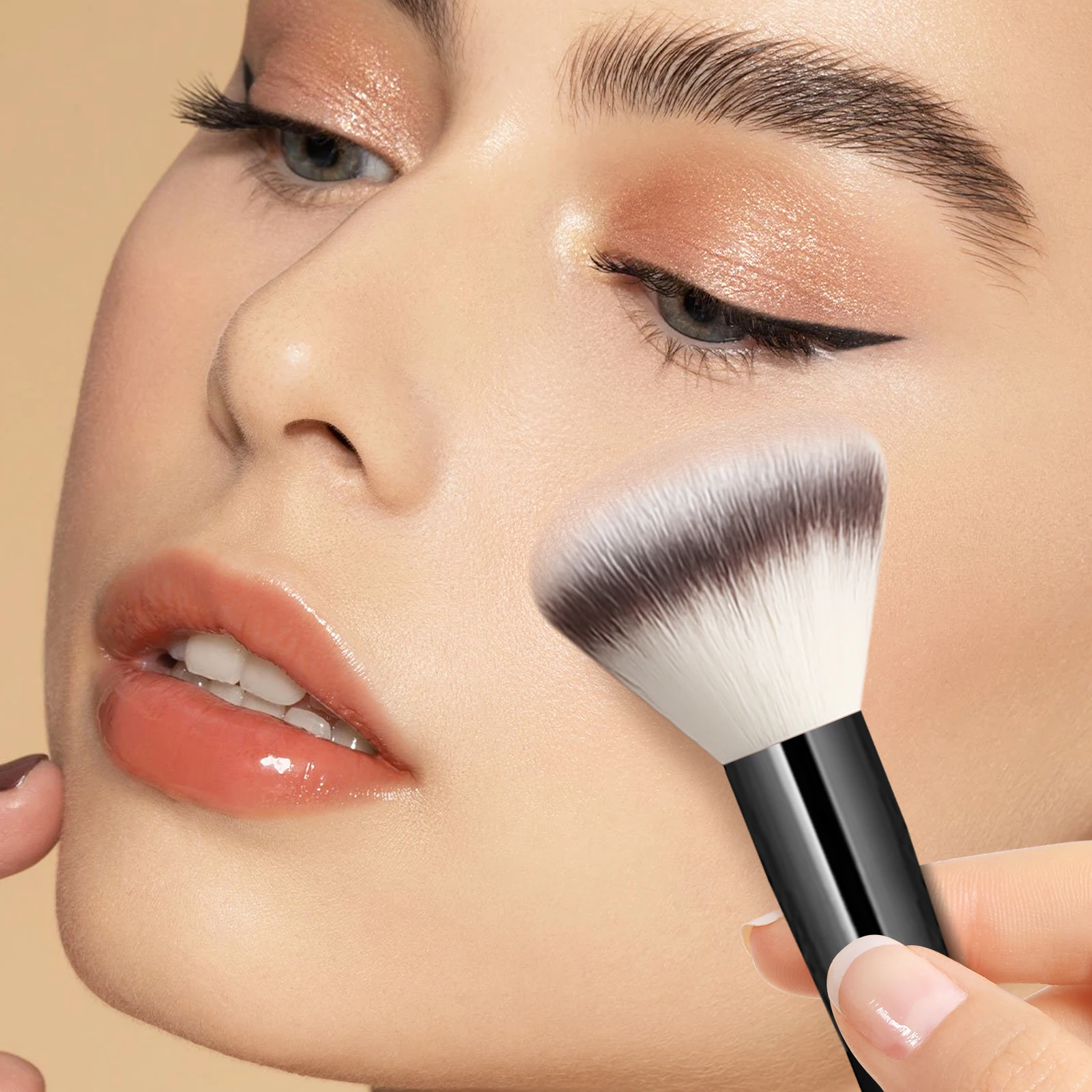 Deux pinceaux pour fard à joues en poudre, pinceau pour lifting du visage, outils de beauté portables multifonctions, forme du visage, pinceau pour surbrillance et contour, novice