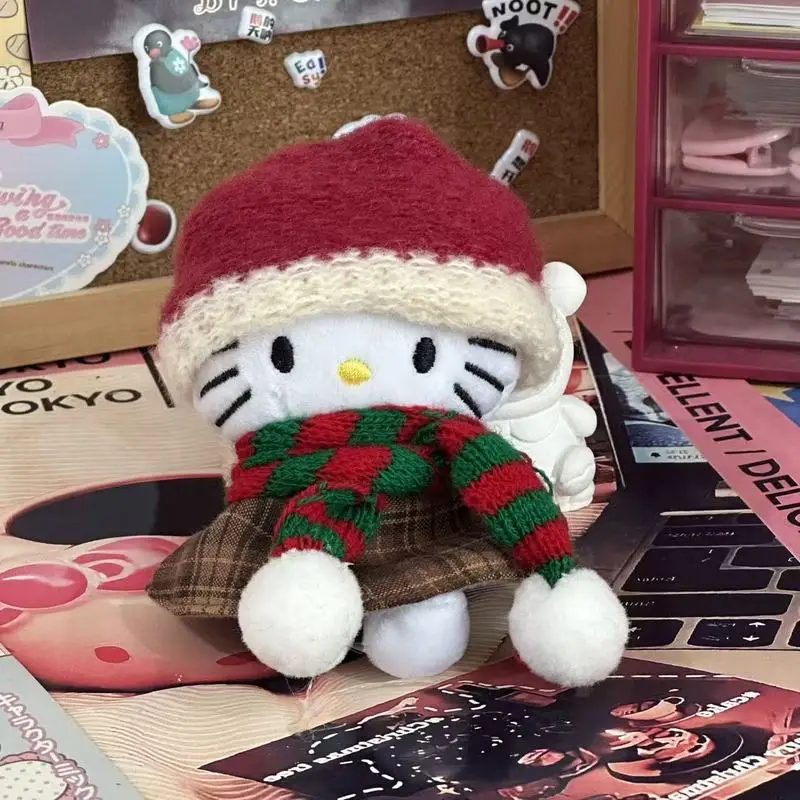 ตุ๊กตาแมวคิตตี้หมวกแดงน่ารัก ของเล่นตุ๊กตาขนาดเล็ก จี้ห้อยกระเป๋า ของตกแต่งพวงกุญแจ ตุ๊กตาขนนุ่มน่ารัก ของขวัญคริสต์มาสสำหรับฤดูหนาวและเทศกาลคริสต์มาส