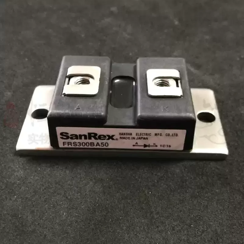 

FRS300BA50 (W) comes with a one-year warranty