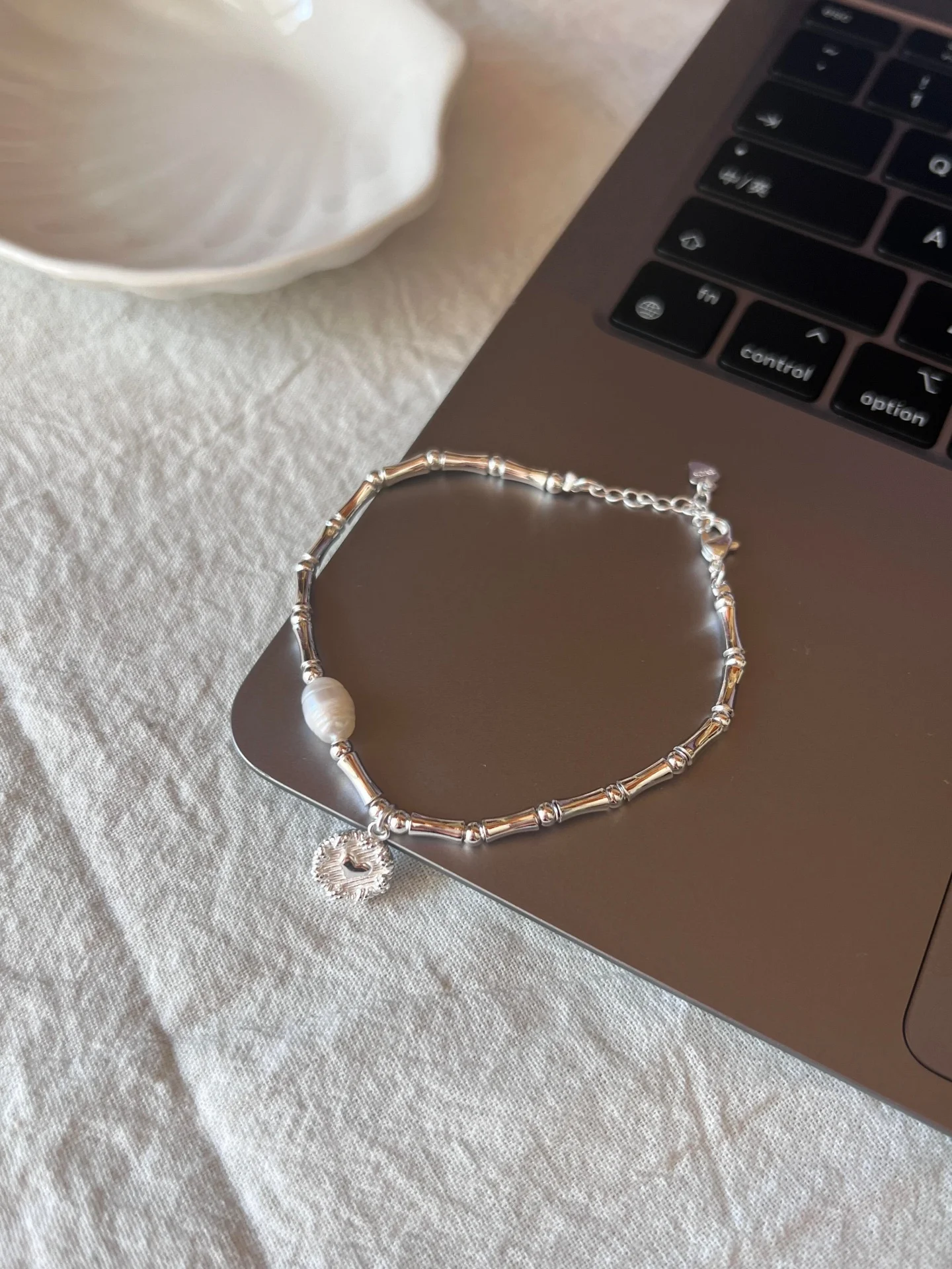 gulaya-pulsera-de-bambu-con-forma-de-corazon-elegante-sencilla-de-lujo-accesorio-de-moda-para-hombre-pin-para-cuello-d