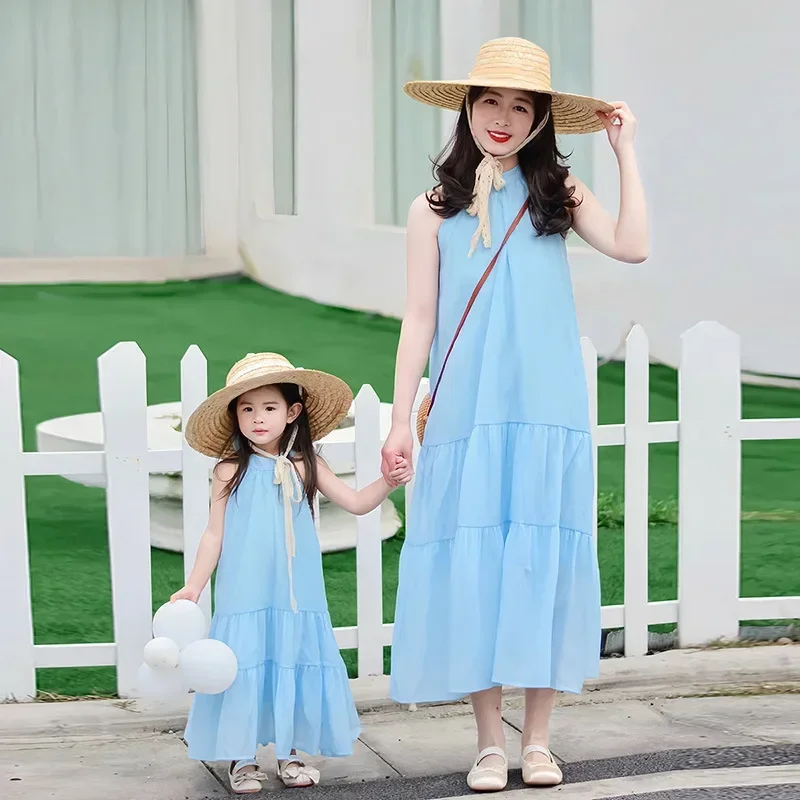 Mom and Daughter Resort Blue Dress Vacation Look Mother Baby Girls Matching Sleeveless Dresses Beach Women One Piece Clothing