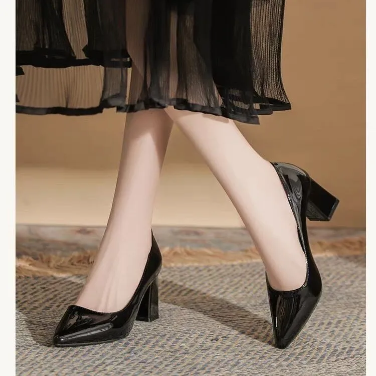 Zapatos de Tacón Alto Color Nude, Ajuste Ancho para Pies Anchos, Zapatos de Una Sola Pieza con Tacones Gruesos, Zapatos de Trabajo, Zapatos Profesionales para Ir al Trabajo, Tallas Grandes