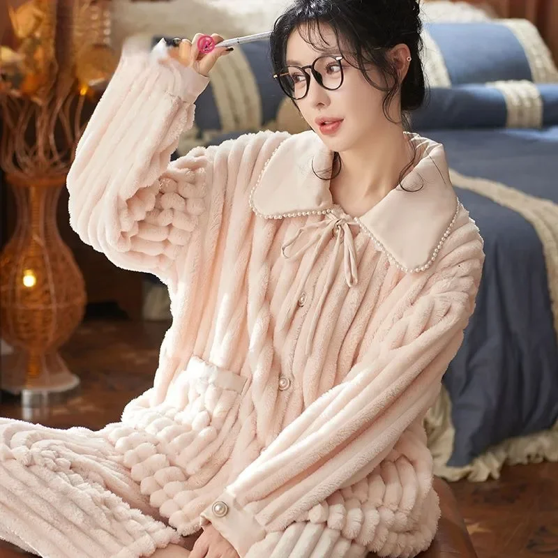 

2025 New Autumn Winter Pajama Women Flannel Hooded Thick Fleece Korean Version Student Coral Fleece Loungewear Warm Nightgown