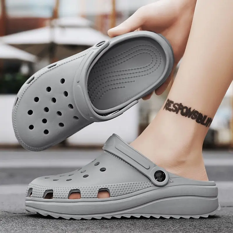 

Breathable Platform Sandals Man Outdoor Trend 2025 Hole Slippers for Men Cheap Liquidation Designer Luxury Low Price Sabot Shoes