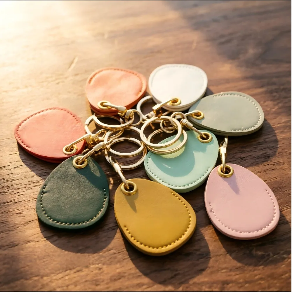 

Creativity Keychain Detachable Keyring Card Holder Teardrop Shape Bag Cortex Street Stall Fashion Custom Wholesale Souvenir Gift