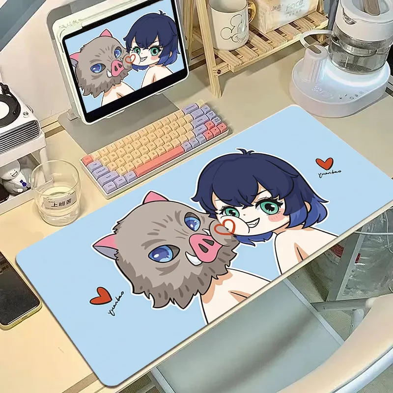 Tapete de mouse grande inspirado em Demon Slayer – XXL fofo tapete de mesa de anime Kawaii para meninas, capa de teclado antiderrapante para escritório e laptop