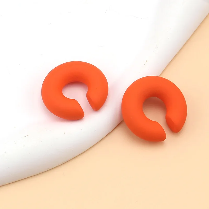 1 Paar Bonbon farbe runde Acryl Ohrclip Ohrringe für Frauen Mode einfache einfarbige Manschette C-förmigen Ohrring weiblichen Schmuck – Detail 12