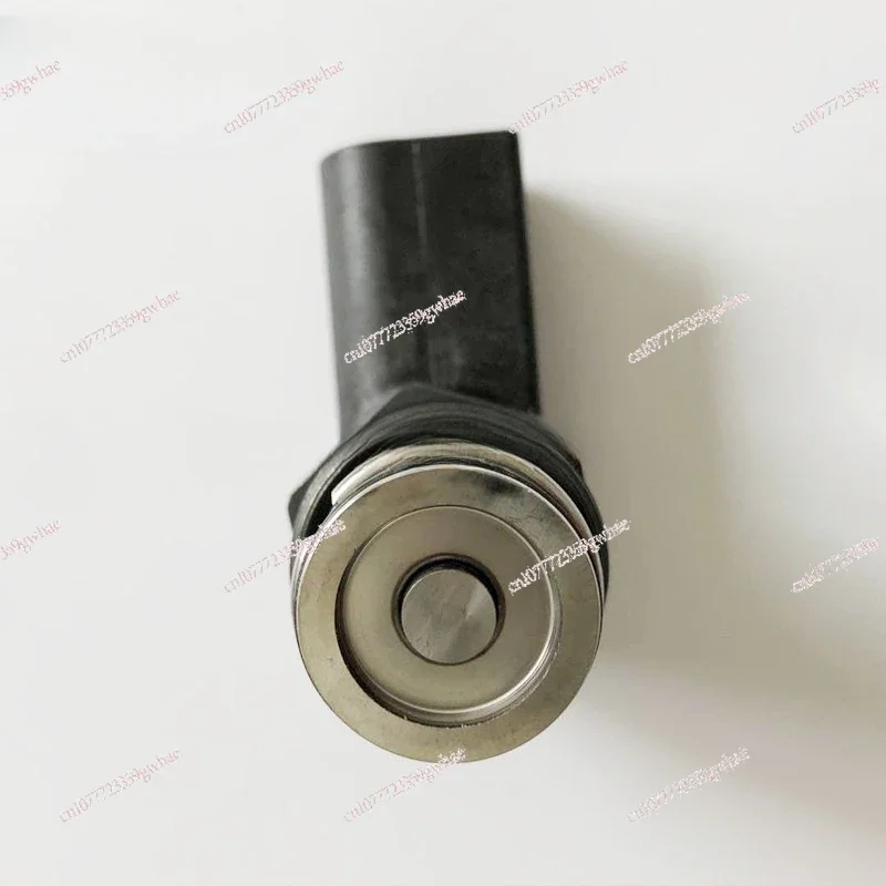 Original and New Injector  Solenoid for 03L130277B.03L130277S