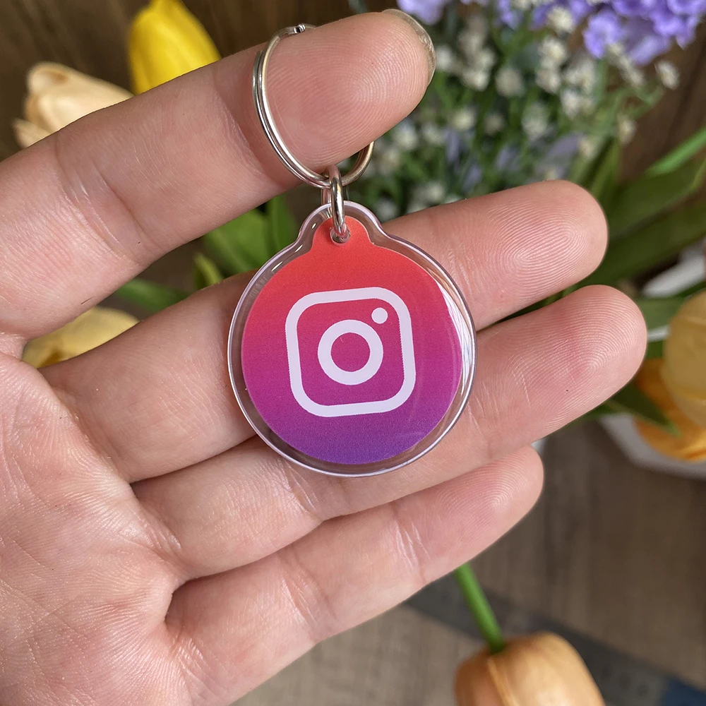 NFC Tap Key Tag Social Media WhatsApp Facebook Instagram Epoxy Keychain NFC Key Chains