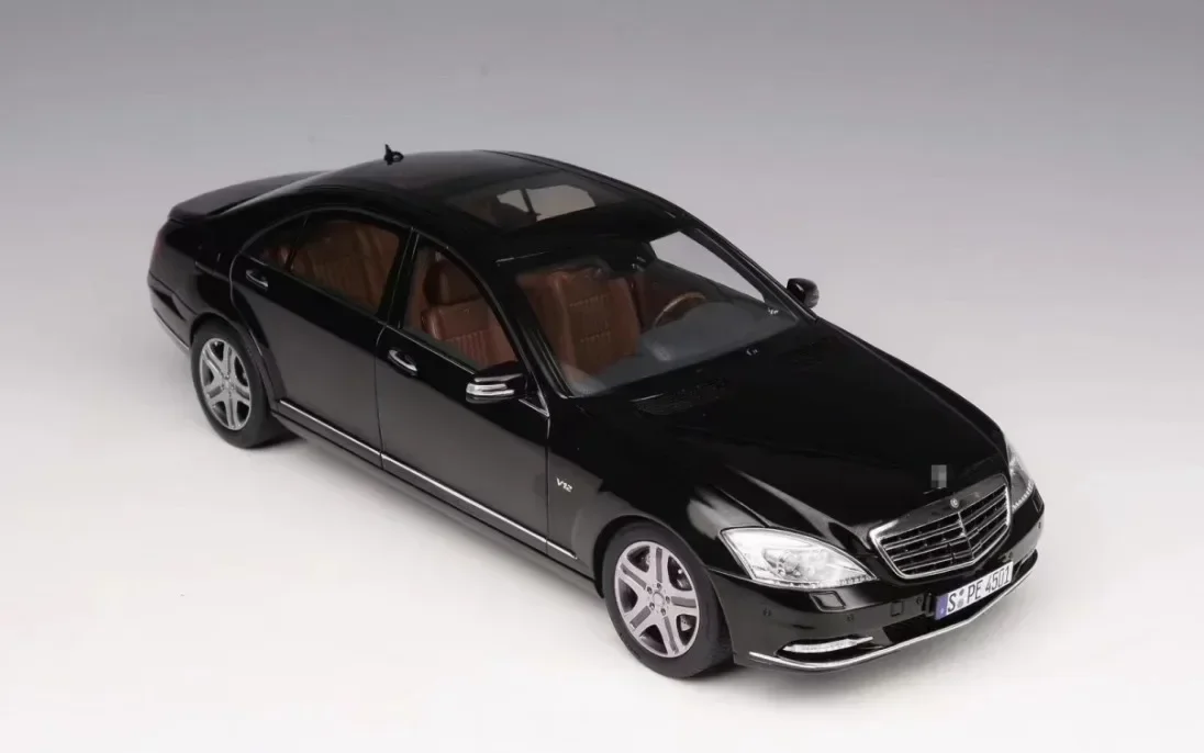 Motorhelix 1/18 For Maybach Mercedes Benz S600L W221 Limited 999 Diecast Model Car Black Toys Gifts Hobby Display Collection