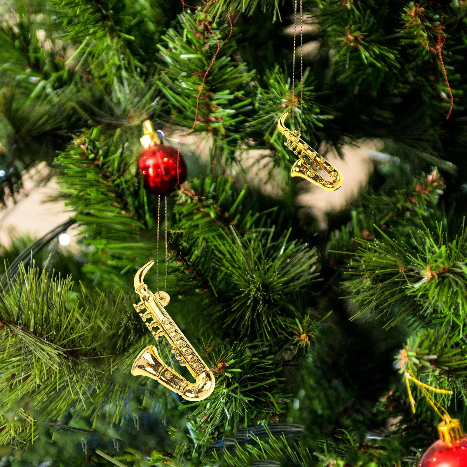 

20Pcs Plastic Saxophone Decorations Miniature Music Theme Ornaments for Xmas Tree Party Home Office Desk Holiday Display