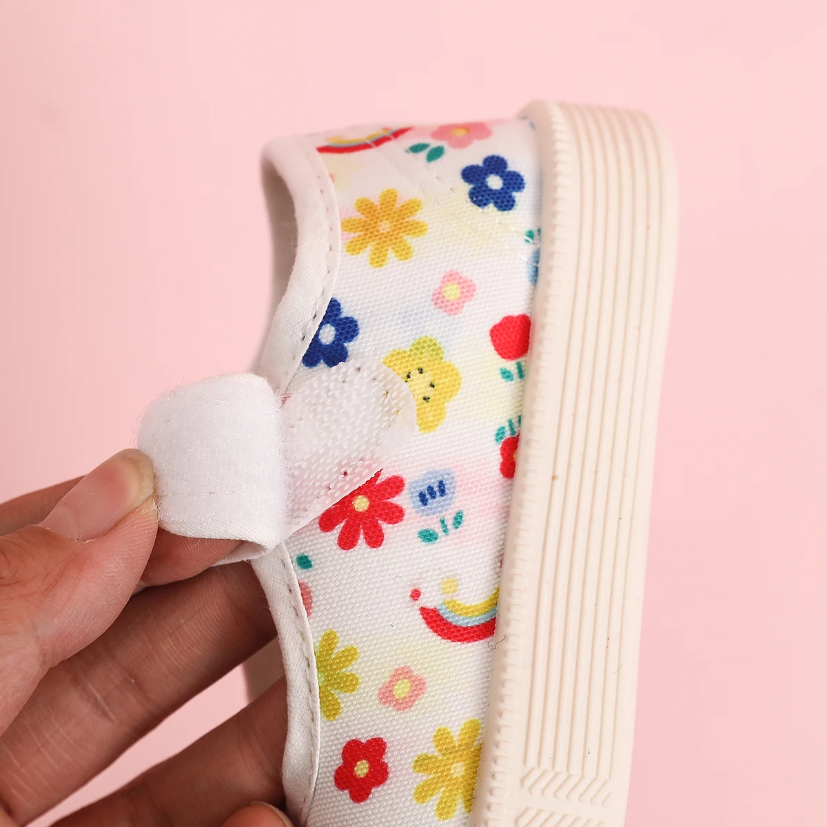 Modische, bequeme Freizeitsportschuhe für Mädchen, ideal für Frühling und Sommer, mit weicher Sohle, geeignet für den Innen- und Außenbereich, für Kindergartenkinder und für Campingausflüge. – Detail 4