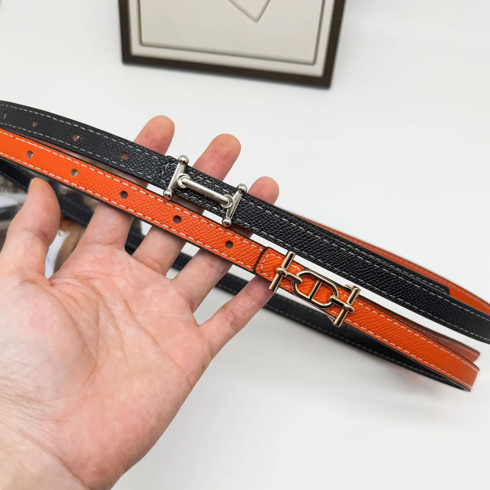 New Luxury Design Fashion Jeans Decorative Women's Retro Decorative Belt Double-sided Leather Belt Women's Alloy