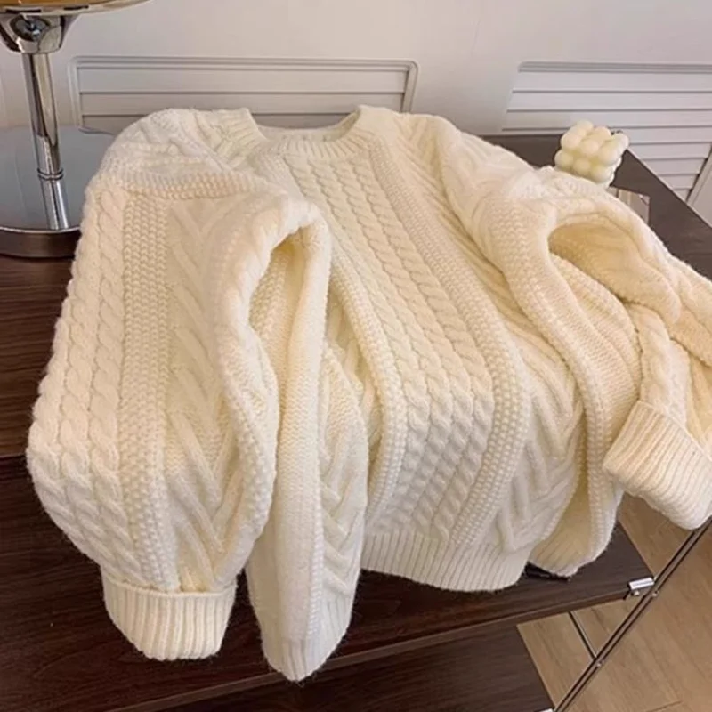 

Lazy Style Twist Inner Women's New Winter White Sweater Pullover Top