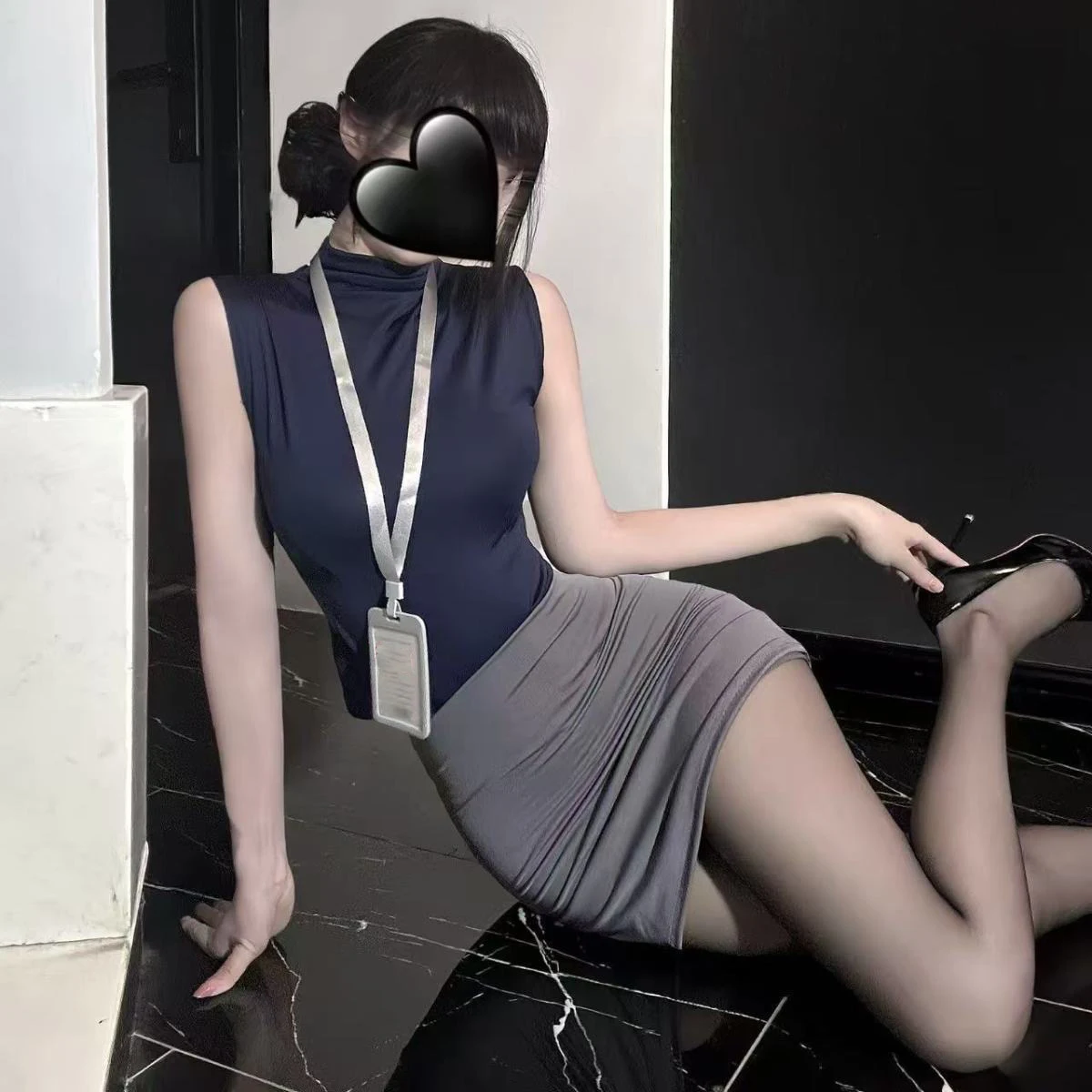 Atasan Tanpa Lengan Pendek Musim Panas Gaya Keinginan Murni Gadis Populer Rok Mini Bodycon Pinggang Tinggi Set Dua Potong Pakaian Fashion Wanita