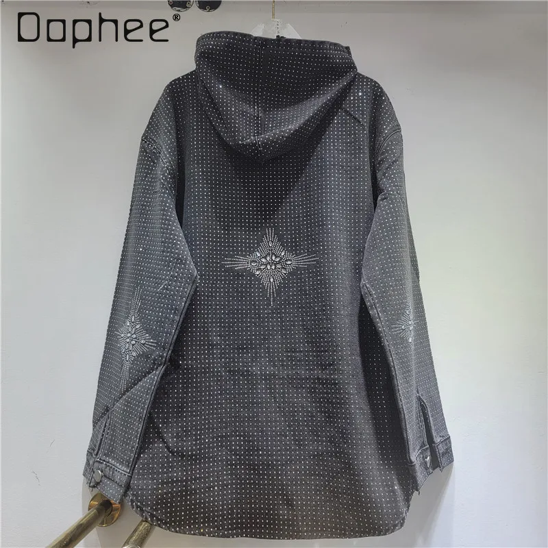 

Уличный стиль, джинсовая куртка-рубашка с длинными рукавами для женщин, осень 2022, новый модный свободный однобортный топ с капюшоном и стразами