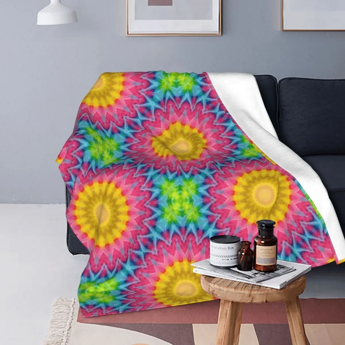 Mandala Style Art Theme Flannel Throw Blanket Abstract Peacock Medallion Design Fashion All Season Soft Warm for Girl Women Gift