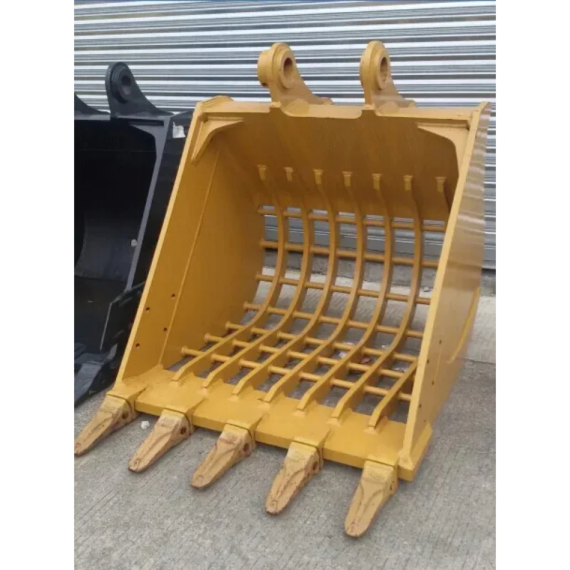 

New Condition 7 Mini Attachments ZX200 ZX120 Skeleton Rock 2.5 Ton Farm Industries Sieve Bucket Type
