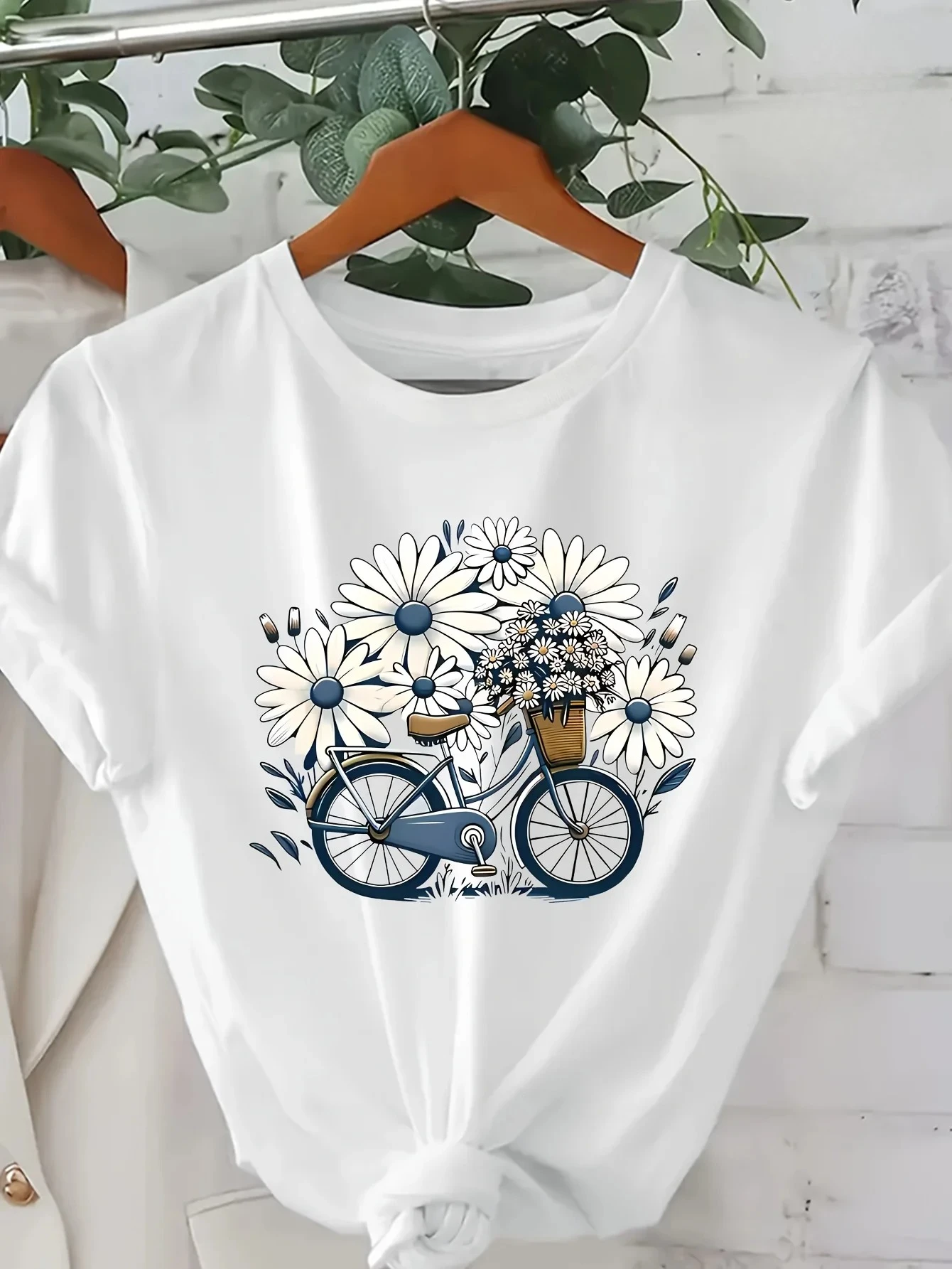 Women's Casual Short-sleeved T-shirt Floral Bicycle Print Black Breathable Suitable for Spring and Summer Wear Regular Fit