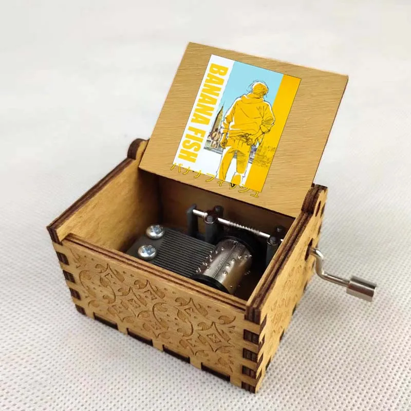 Newest design anime Banana Fish Vintage Mechanical Wooden Crank Music Box Wood Crafts Kids toy new year gift Birthday Gifts