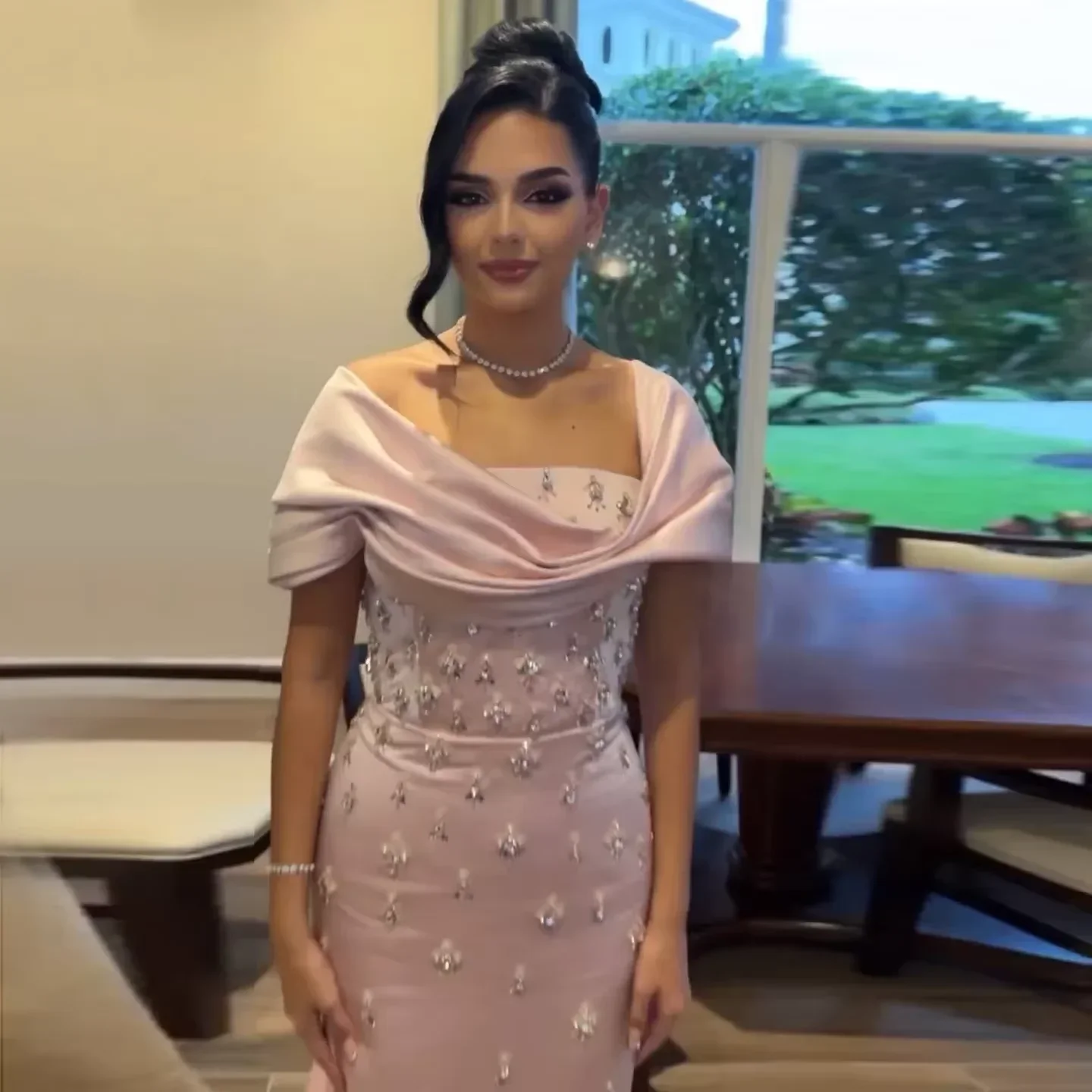 

Pink Beaded Bespoke Occasion Gown Long Evening Dresses Pastrol Unisex Jersey Retro Dubai Saudi Arabic Prom Customized