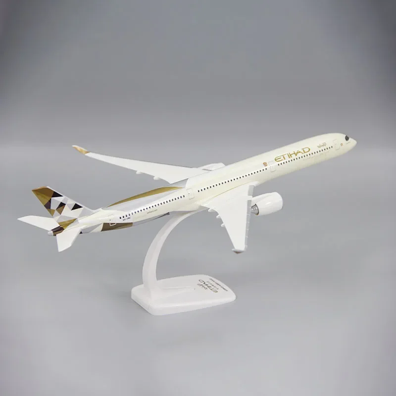 جديد 1:200 مقياس طائرة هوائية الاتحاد A350-1000 ABS البلاستيك مع قاعدة نموذج طائرة لعبة لجمع الهدايا طائرة بلاستيكية