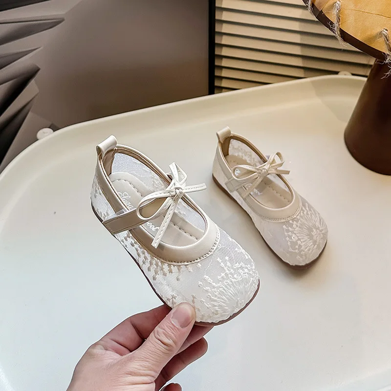 

Princess-style Childrens Casual Shoes with Bow Round Toe Non-Slip Soft Sole Sandals for Girls 2025 Summer Mesh Girls Flat Shoes