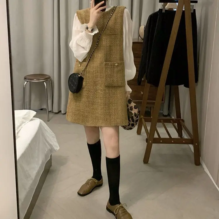 White shirt flared sleeves khaki vest skirt elegant and high-end two-piece set for women's clothing Spring and Autumn