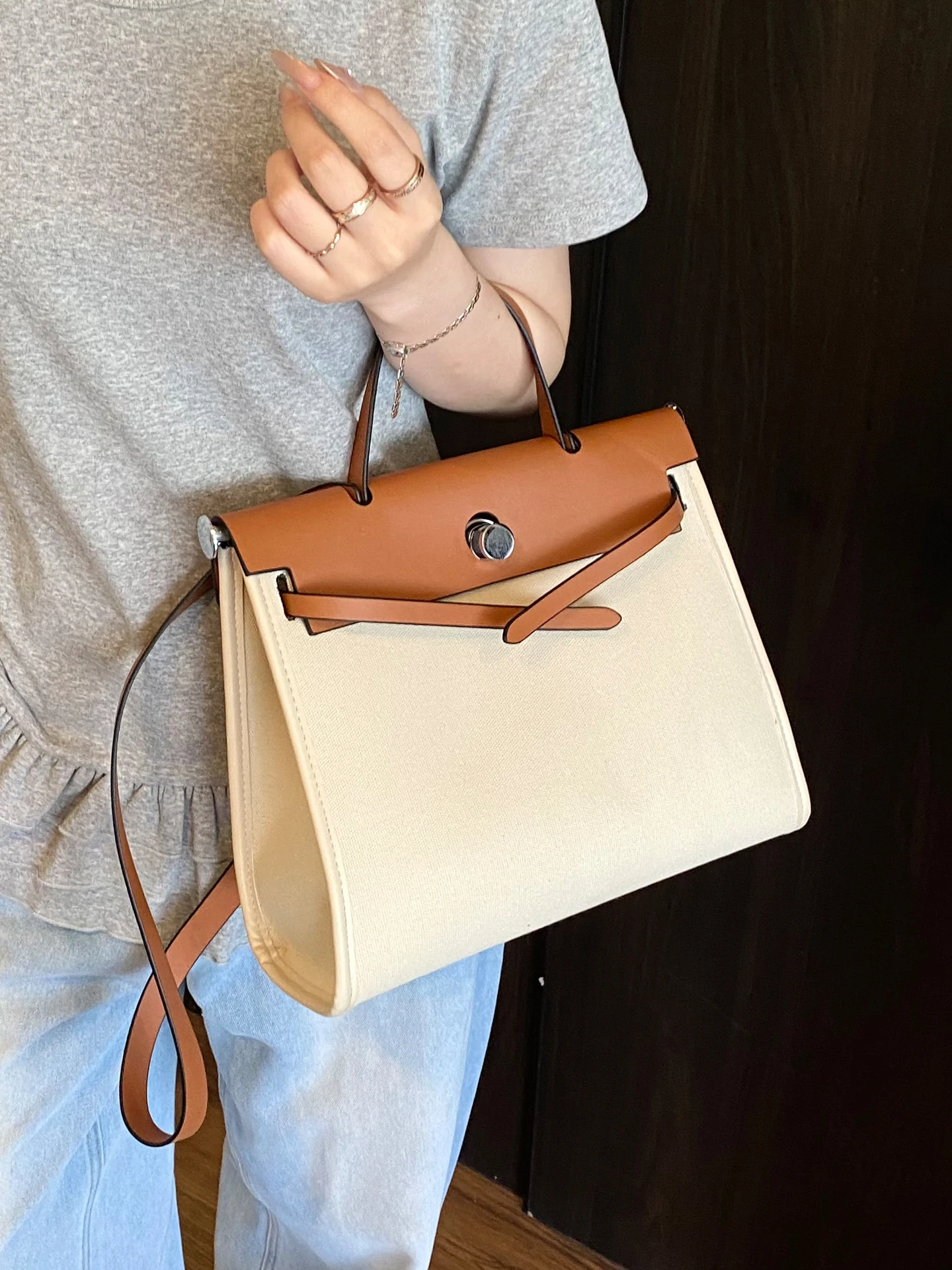 

Platinum Crossbody Bag Women's Large Capaci Commuter Bag Versatile Casual Sle Soft Handle Zipper ket Summer New Arrival