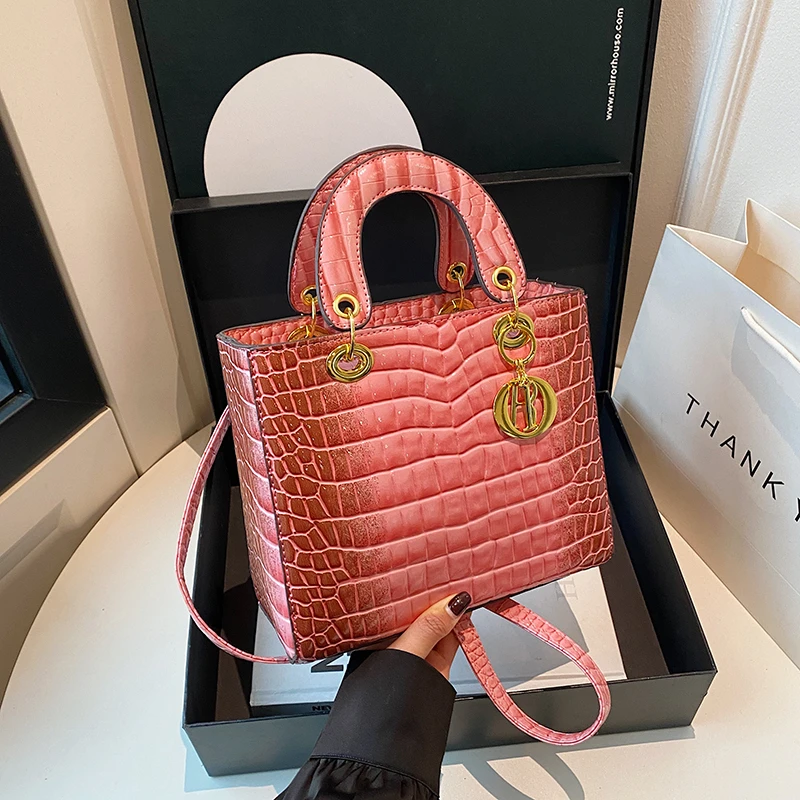 

Stylish Women Leather Shoulder Bag Luxury Crossbody Handbag High End Tote Bag Elegant Vintage Designer