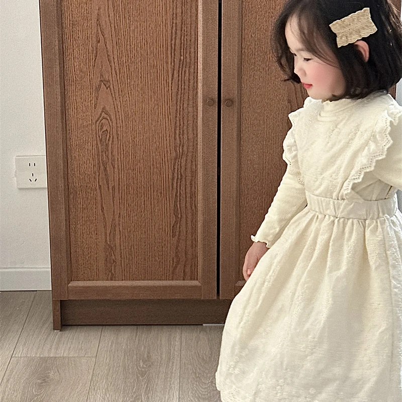 

Dress Girl 2024 Spring New Korean Embroidery Lace Temperament Sleeveless Cotton Cute Sweet Comfortable