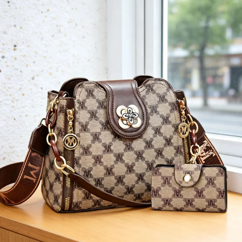 vintage letter printed shoulder bag, fashionable and versatile crossbody bag, suitable for work and daily use