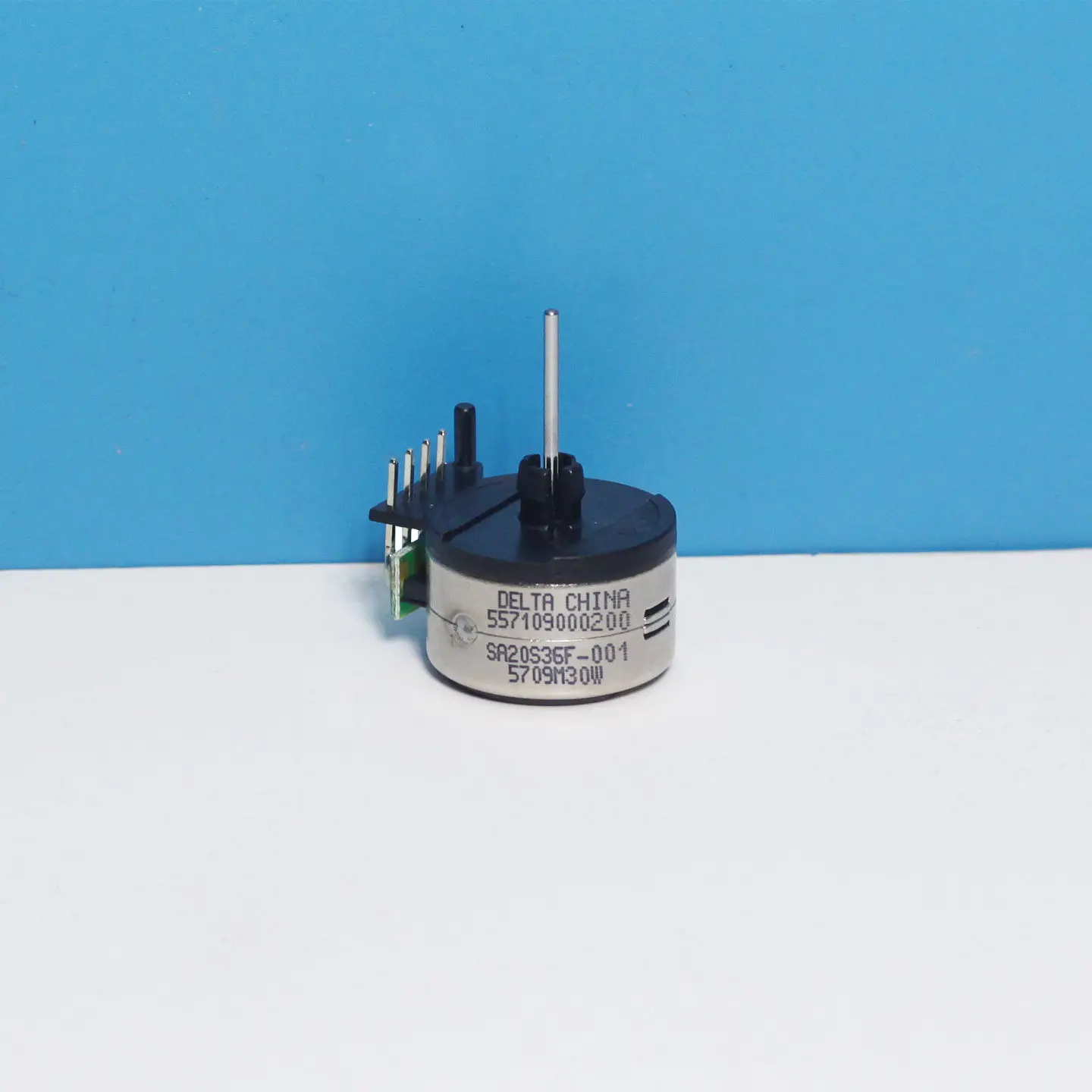 moteur-d'instrumentation-automobile-sa20s36f-001