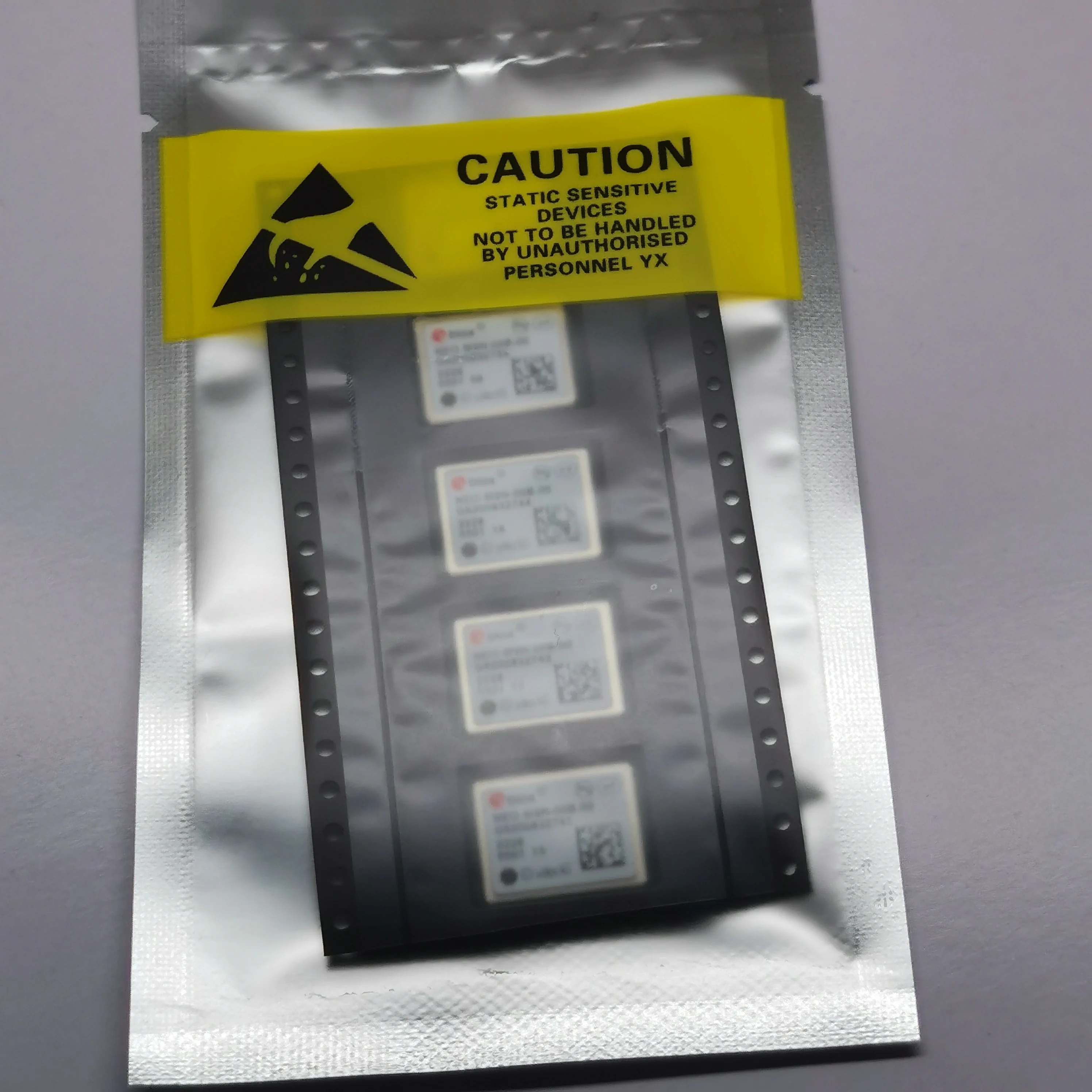 1Pcs GNSS/GPS Module GNSS module Flash, TCXO, SAW, LNA LCC of NEO-M9N-00B-00