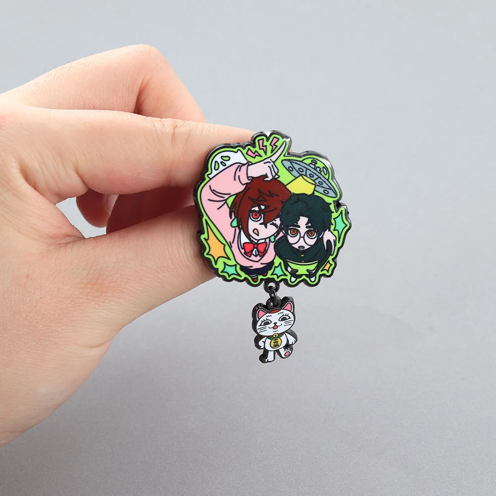 Dan Da Dan Ayase Momo Takakura Ken Okarun Turbo Granny Power Emaille-Pin Manga Glückskatze Anhänger Brosche Cartoon-Fan-Geschenk Abzeichen A – Detail 4