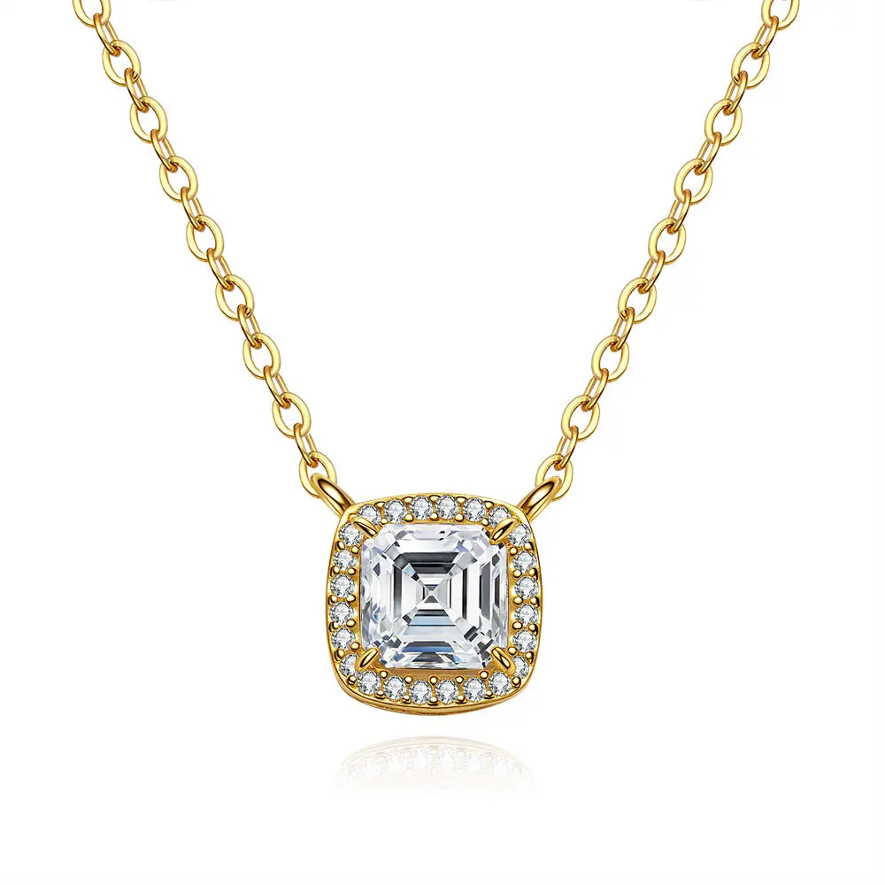 18K Gold Square Candy Necklace for Women with A Light Luxury Design, Square Moissanite Collarbone Chain, Platinum PT950 Pendant