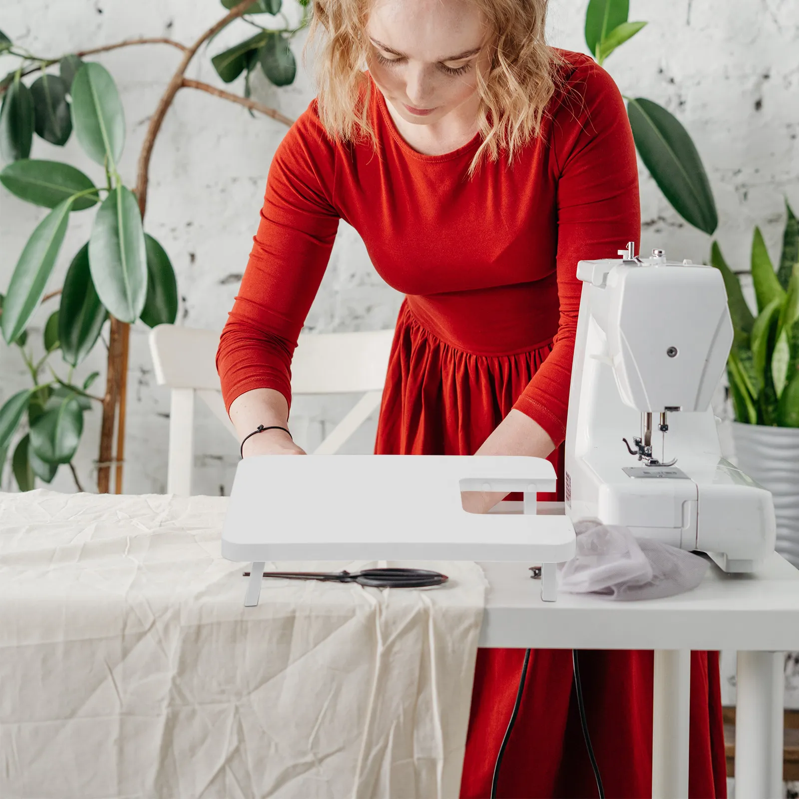 

1 шт. Складной удлинительный столик для швейной машины из АБС-пластика, мини-стол для шитья, аксессуар для рукоделия и шитья своими руками