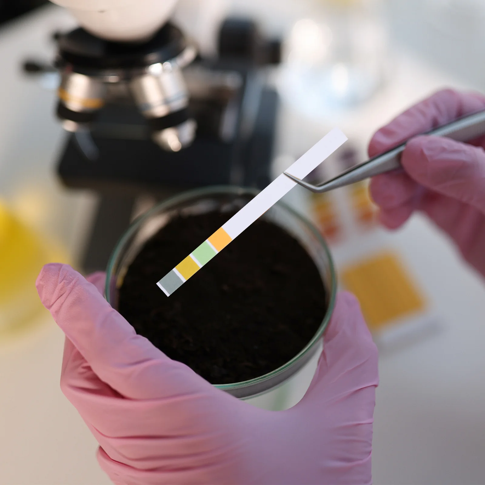 100 قطعة أوراق اختبار القلوية الحمضية 1-14PH متعددة الأغراض ورق اختبار مستوى PH السائل للاستخدام المنزلي الدقيق في الهواء الطلق