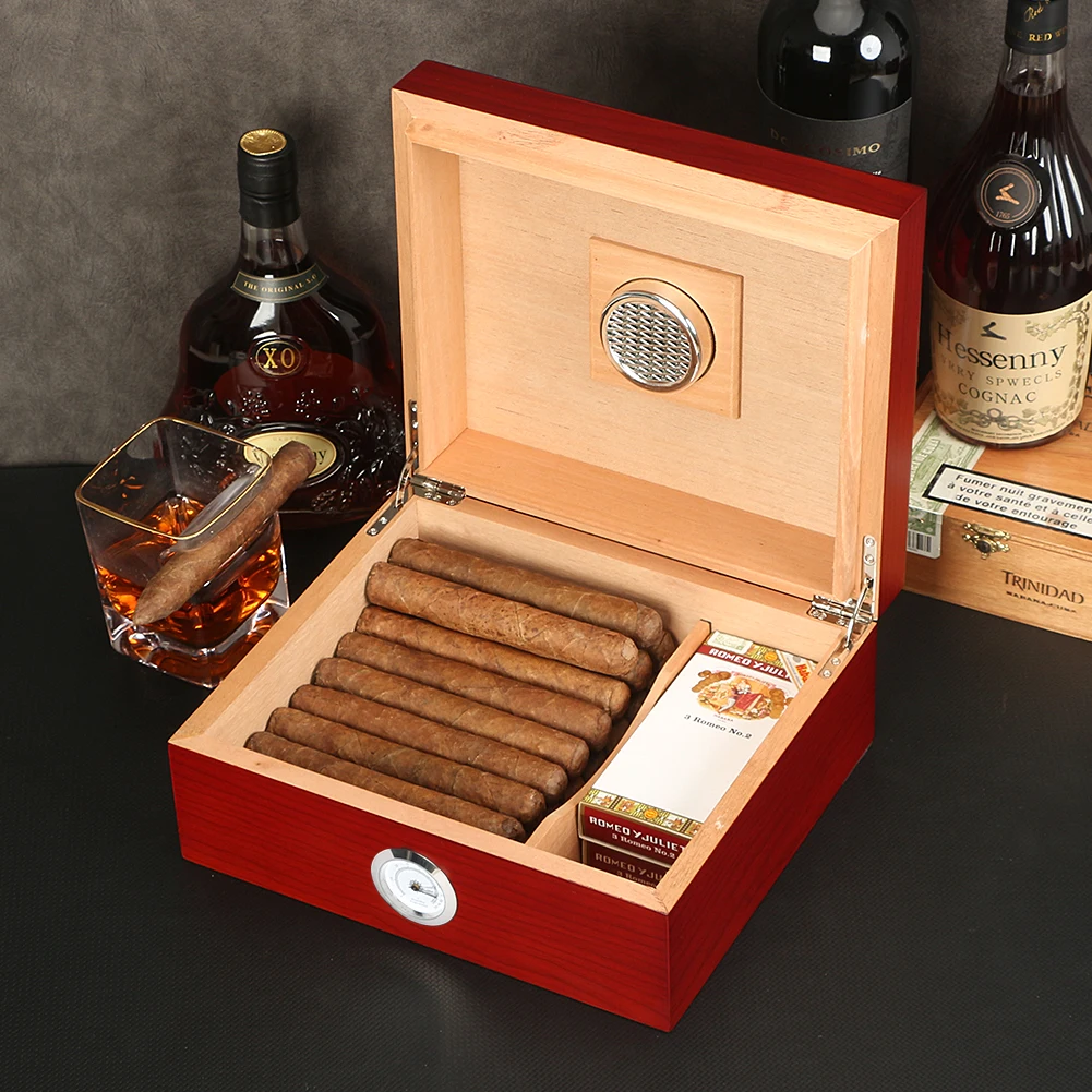 

GALINER Cedar Wood Cigar Humidor Luxury Cigar Storage Box Fit 35 Cigars With Hygrometer Humidifier Ashtray Leather Cigar Case