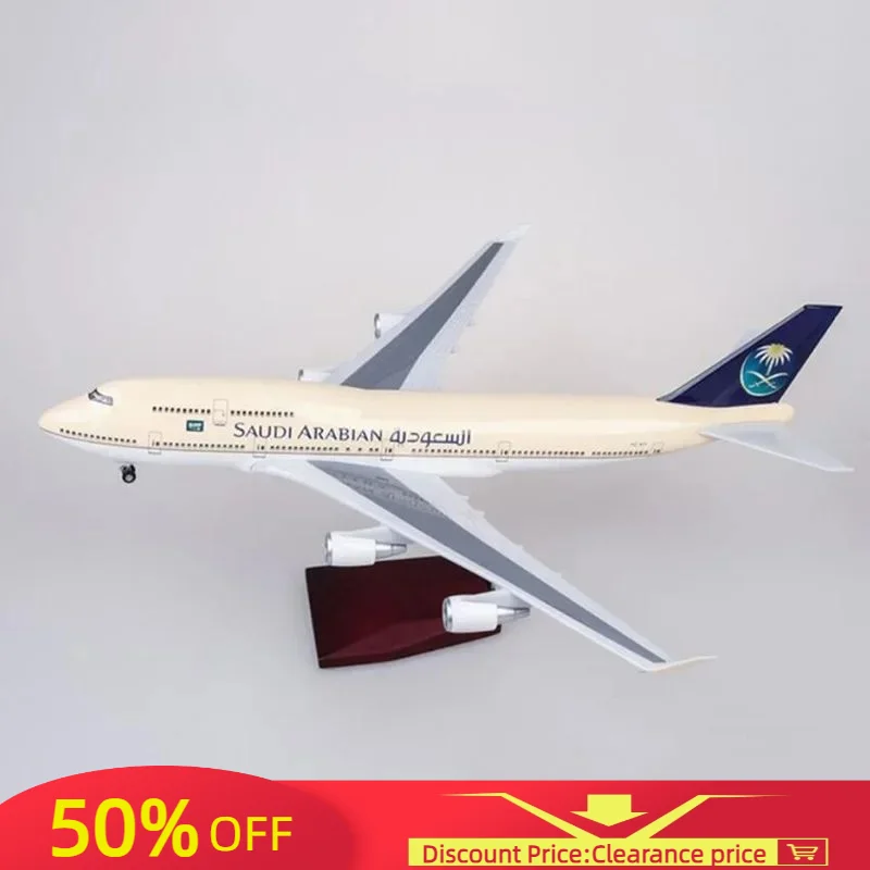 

1:150 Scale 47cm Airplane B747-400 Aircraft Saudi Arabian Airlines Model W Light Wheels Landing gears Diecast Plastic Plane Toy