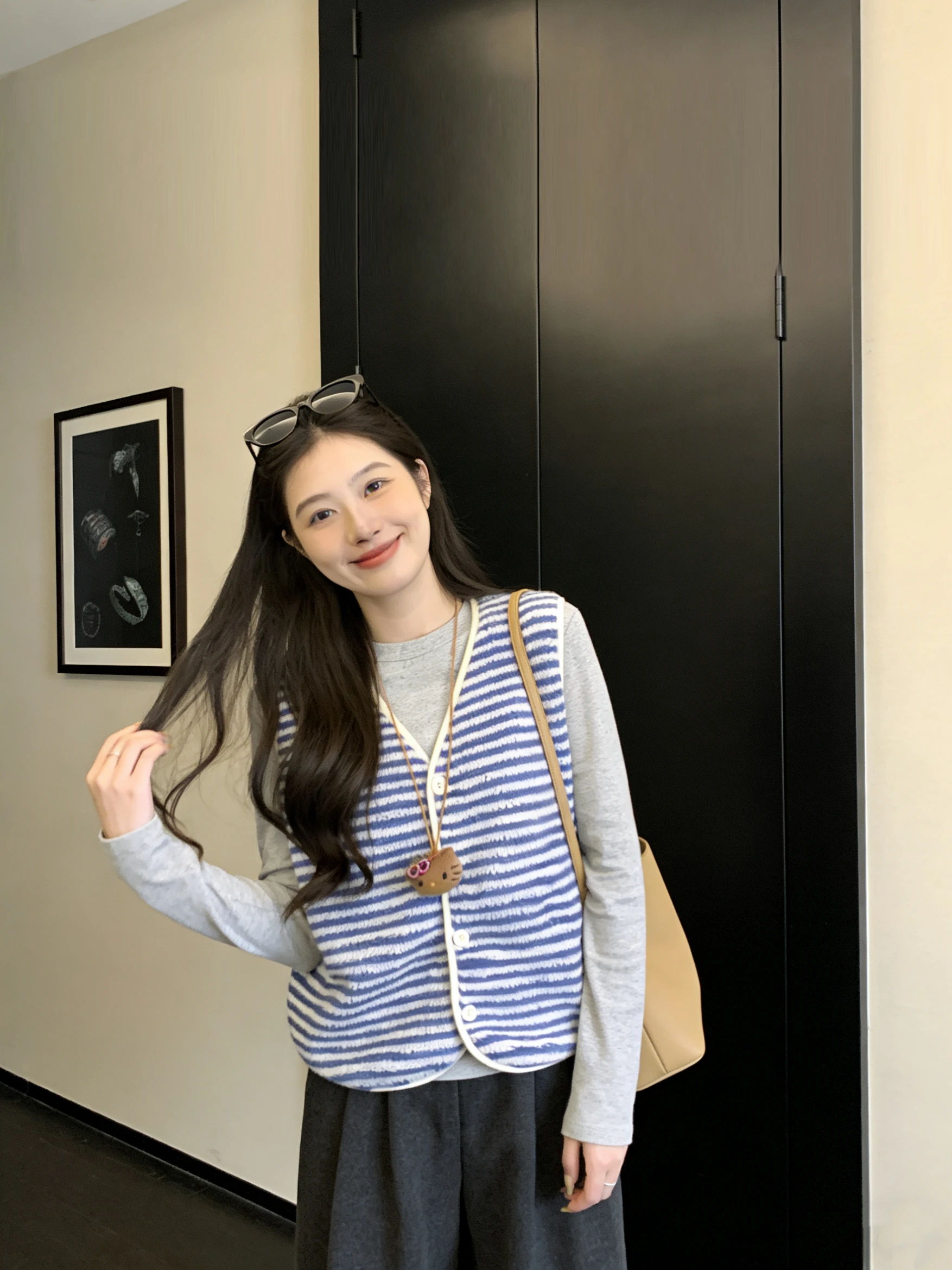 

Модный женский жилет из овечьей шерсти для весеннего многослойного ношения, пушистая внутренняя одежда, полосатая куртка, короткий размер, верхняя одежда для девочек, полиэстер