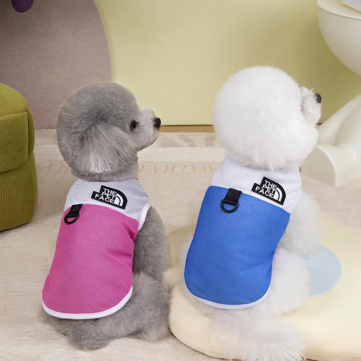 

New Pet Traction Undershirt Dog Cat Universal Breathable Mesh Undershirt With Leash Hole Design Outdoor Sportswear