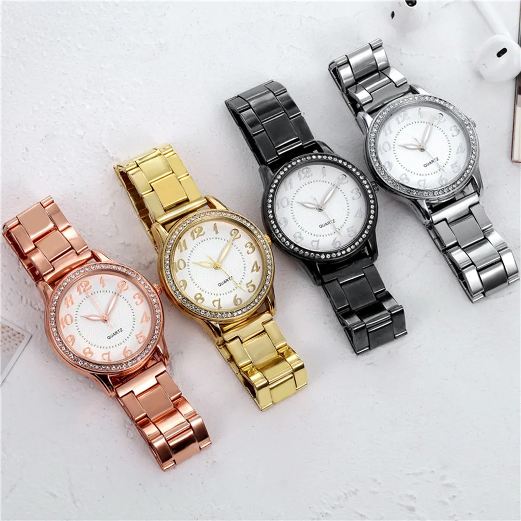 Luxury Gold Luminous Watch Women Digital Quartz Watch Stainless Steel Dial Simple Diamond Steel Ring Women Gift