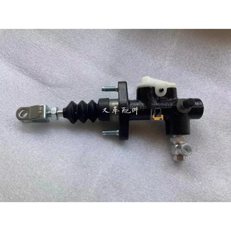 

FOR Toyota Forklift Parts 7FB10-30/8FB10-30 Brake Master Cylinder 47410-23420-71