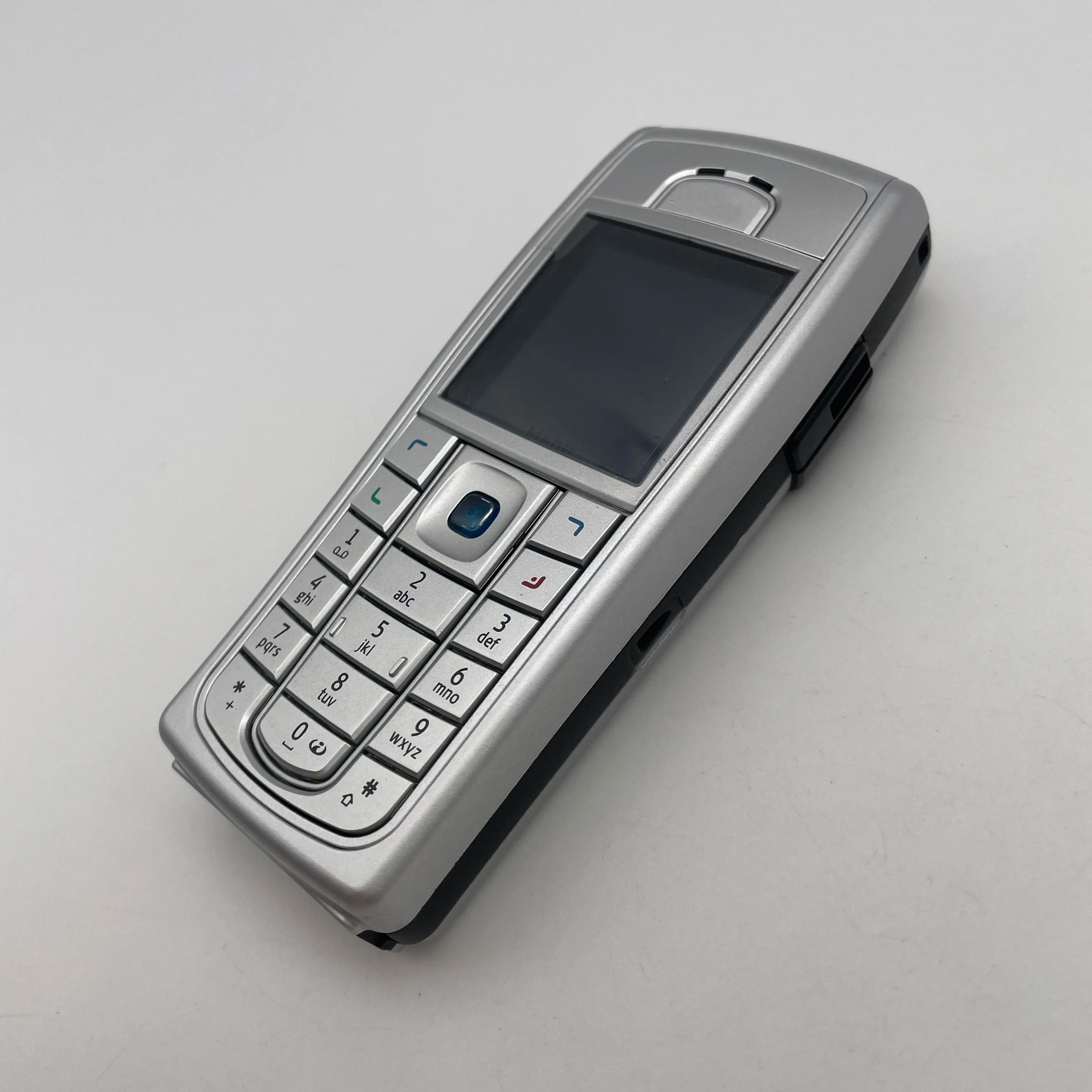 Celular Original Recondicionado 6230i Single Sim 2G Desbloqueado GSM 900/1800 com Teclado Russo, Árabe e Hebraico Fabricado na Finlândia