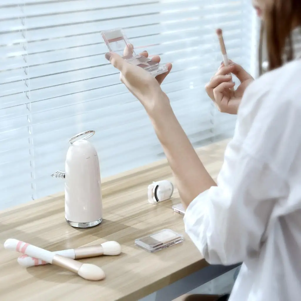 천사 모양과 주변 조명 230ml를 갖춘 미니 USB 휴대용 가습기